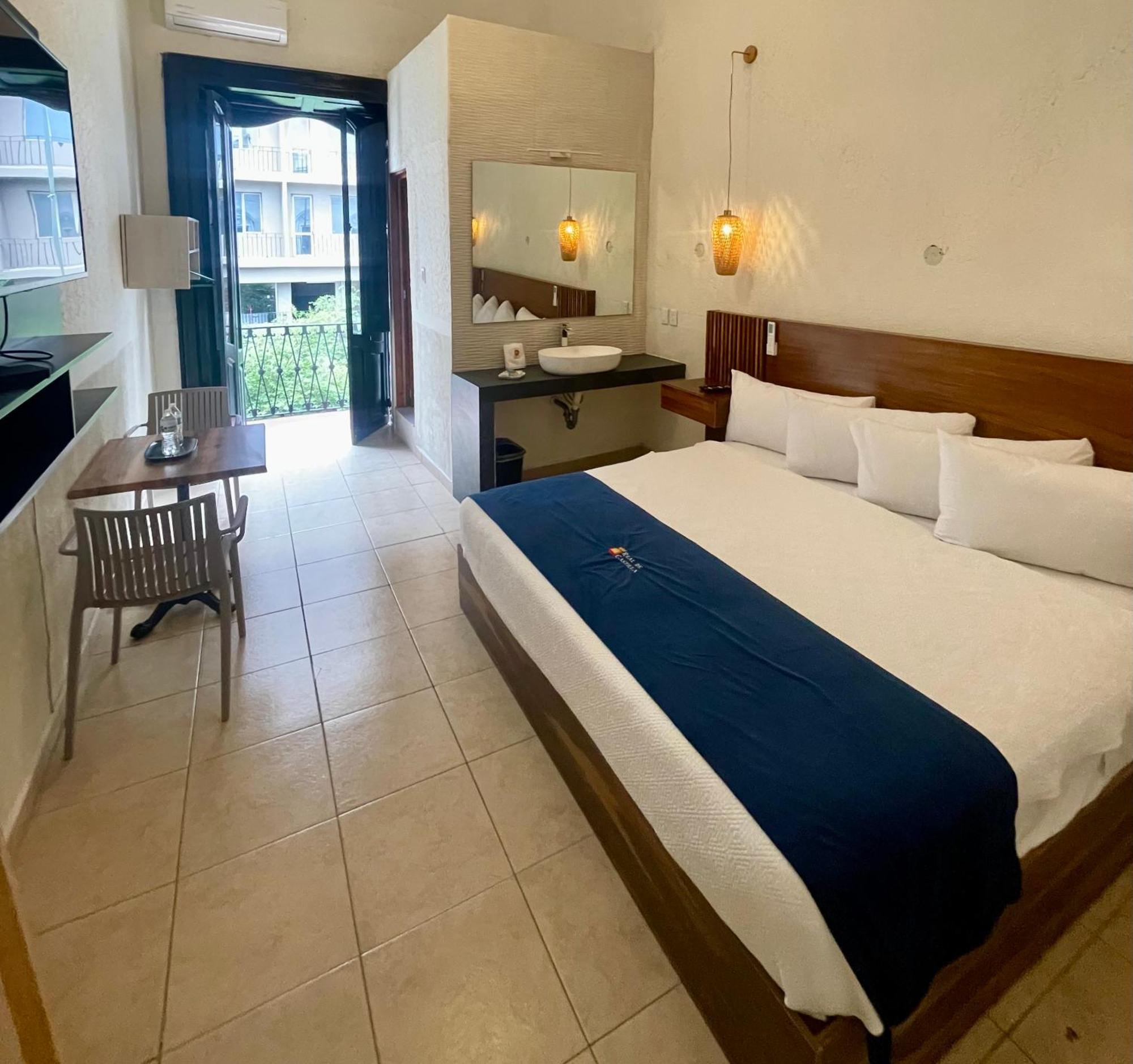 Hotel Real De Castilla Nuovo Guadalajara Extérieur photo